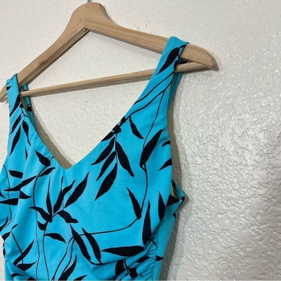 Miraclesuit One Piece Swimsuit Tropical Leaf Print Aqua Blue and Black Size 12 - Picture 8 of 13